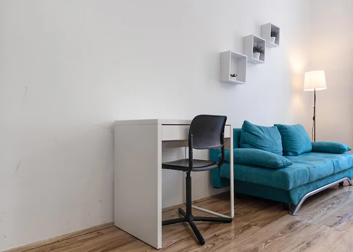 Apartment Spacious 2br With Ideal Location For Long *