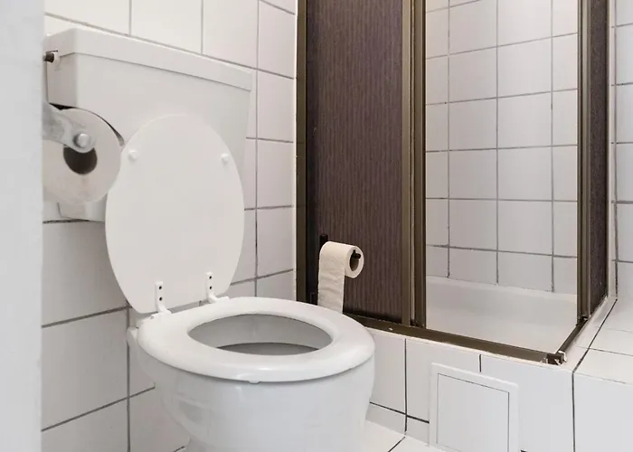 Spacious 2br With Ideal Location For Long