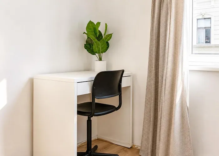 شقة Spacious 2br With Ideal Location For Long فيينا